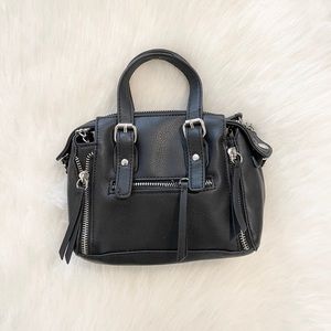 Wild Fable Back Crossbody with Zipper Closure